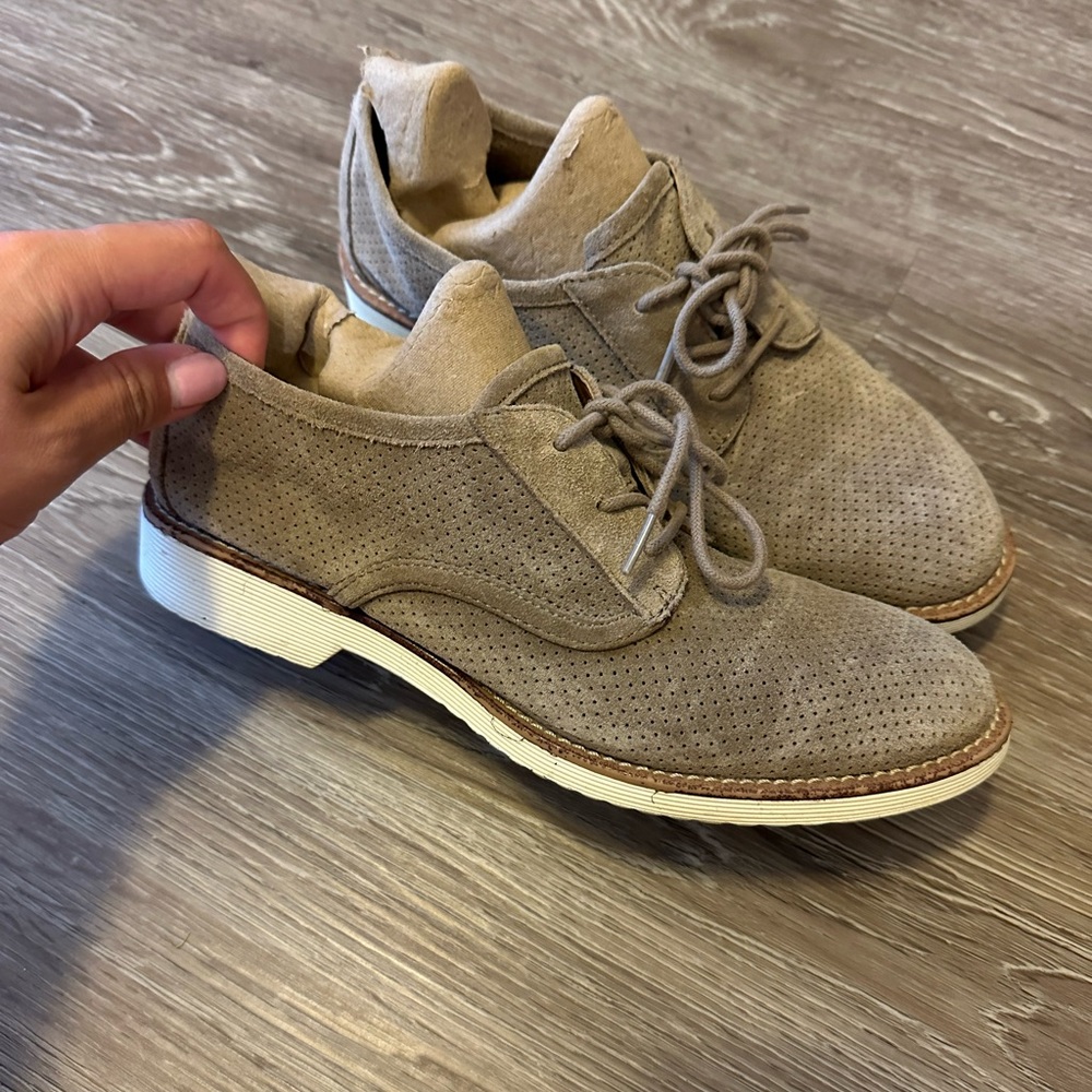 Women’s oxfords